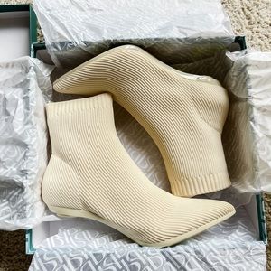 The Bootie Butter Knit block 4”